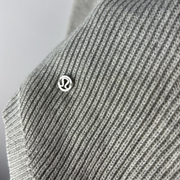 Lululemon Cabin Yogi Long Sleeve Bamboo & Cashmere Athleisure Sweater - Picture 8 of 12